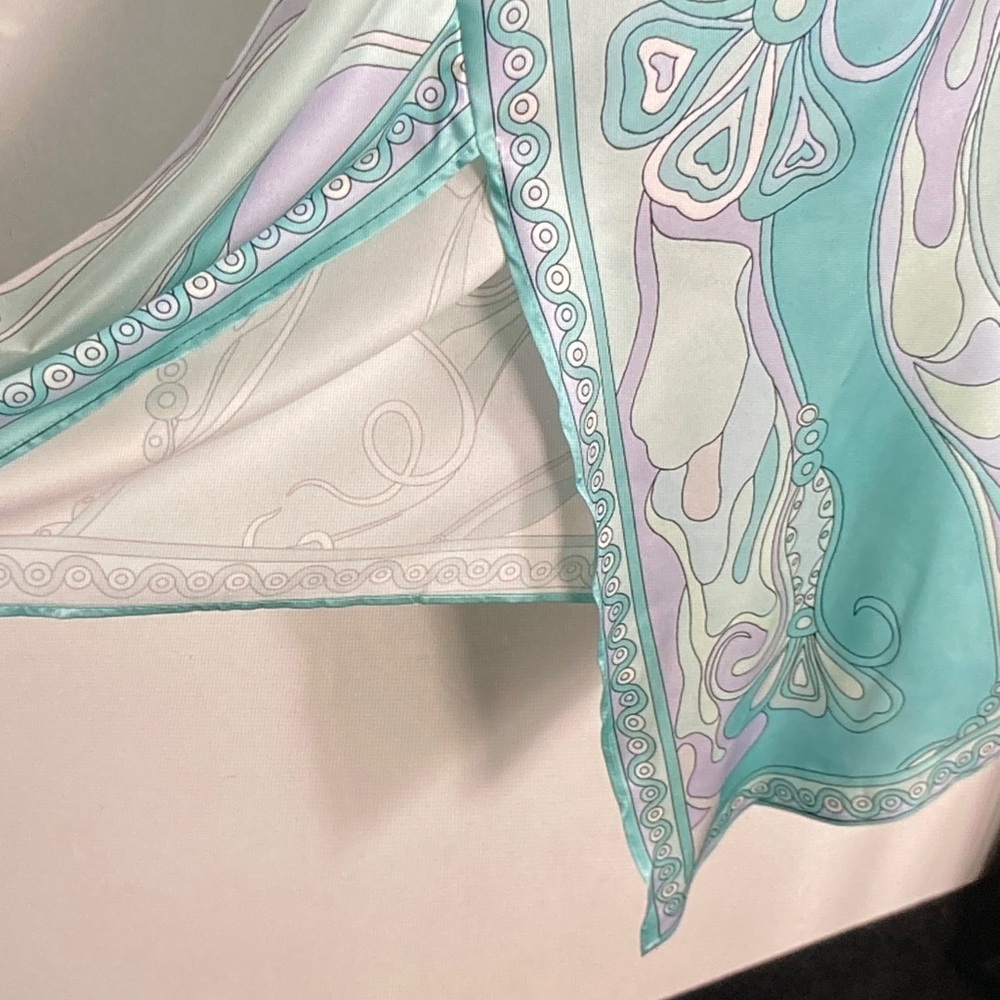 Emilio Pucci Aqua and White Paisley Swim Sarong - Picture 7 of 8